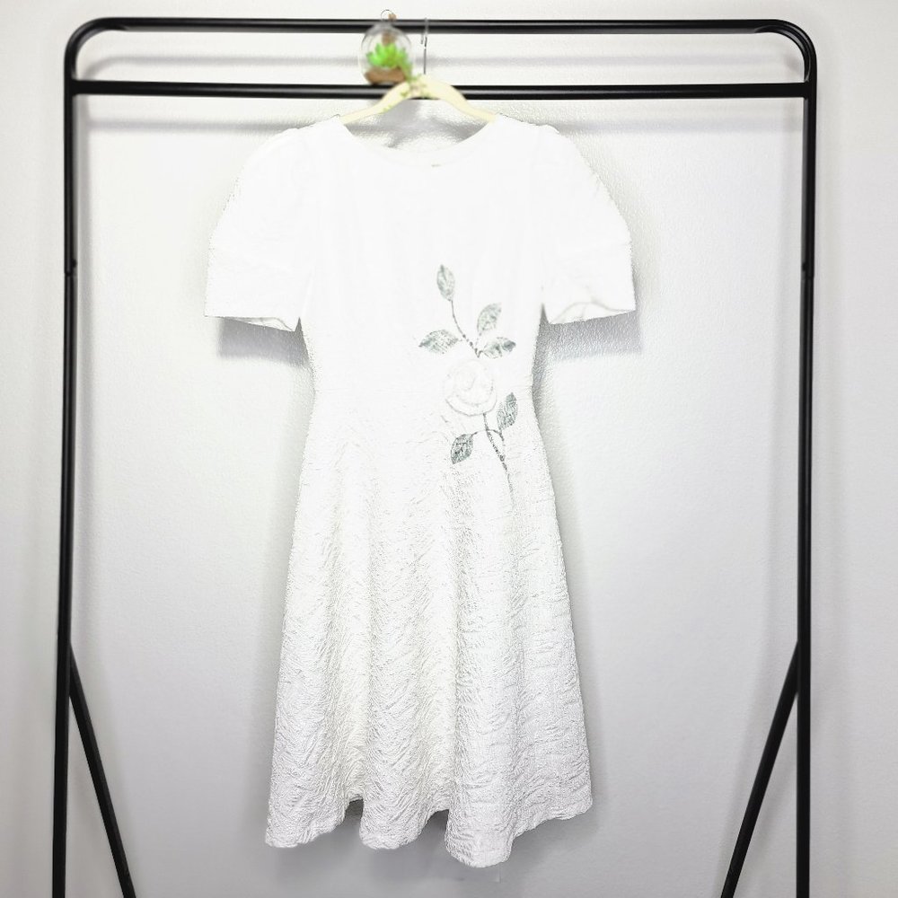 Sifa Fashion White Leaf + Flower Applique Dress - Picture 1 of 10